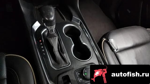 Chevrolet (GM Daewoo) Traverse Traverse 2021 года - похожие автомобили