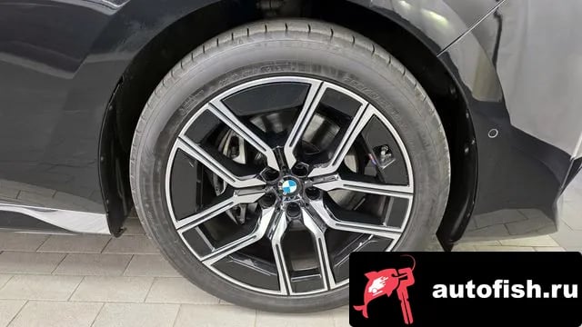 BMW 7-Series 7 Series (G70) 2025 года - вид 5