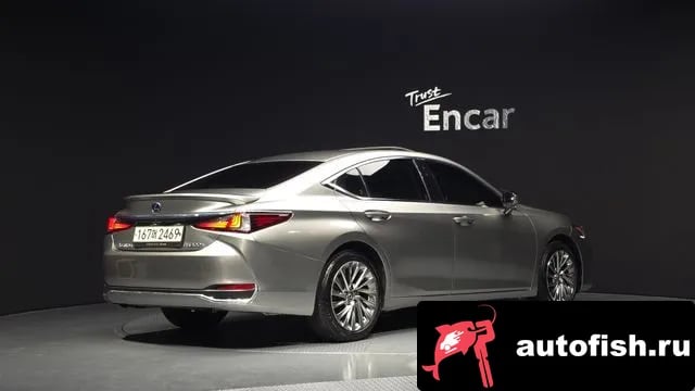 Lexus ES ES300h 7th generation 2020 года - вид 2