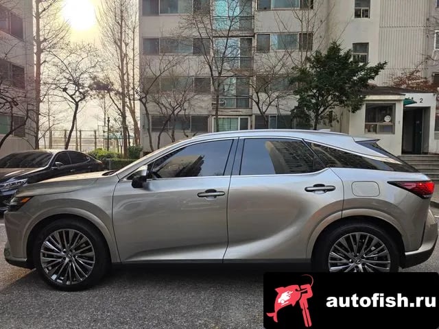 Lexus RX RX350h 5th generation 2024 года - вид 3