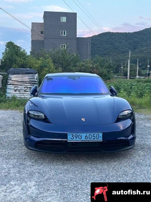 Porsche Taycan Taikan 2021 года - вид 4