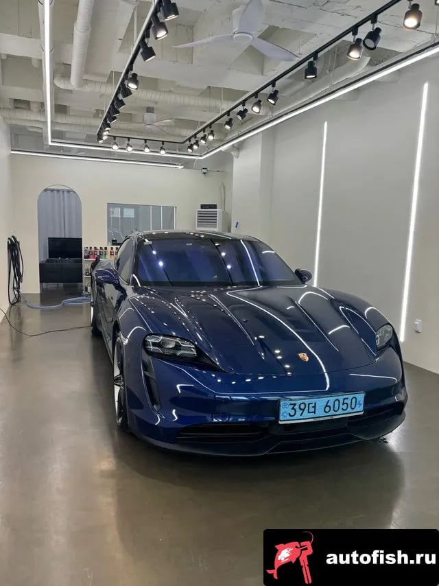 Porsche Taycan Taikan 2021 года - вид 6