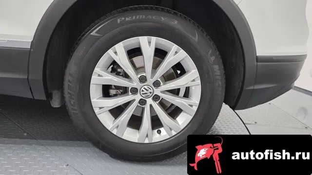 Volkswagen Tiguan Tiguan second Generation 2018 года - вид 5
