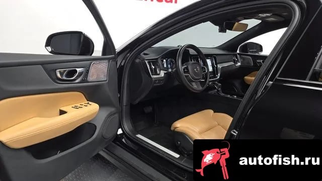Volvo V60 V60 Cross-country 2nd Generation 2020 года - похожие автомобили