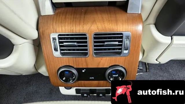 Land Rover Range Rover Range Rover 4th Generation 2018 года - похожие автомобили