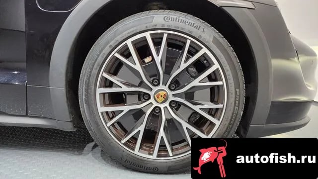 Porsche Taycan Taikan 2023 года - вид 5
