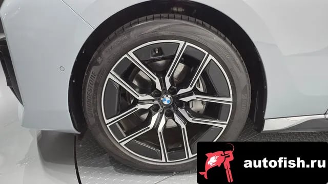 BMW 7-Series 7 Series (G70) 2025 года - вид 5