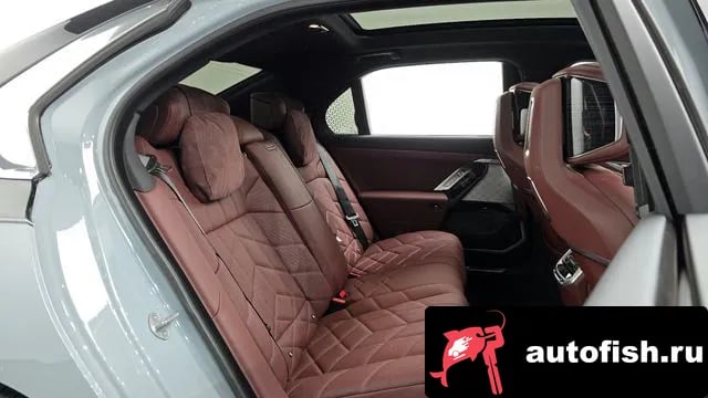 BMW 7-Series 7 Series (G70) 2025 года - похожие автомобили