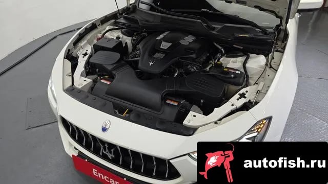 Maserati Ghibli Gibley 2018 года - вид 6