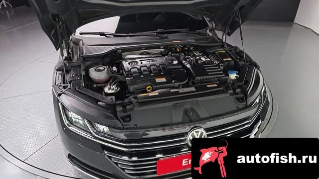 Volkswagen Arteon Atheon 2019 года - вид 6