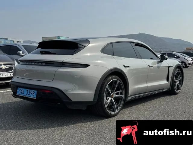 Porsche Taycan Taikan 2024 года - вид 2