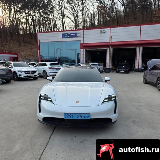Porsche Taycan Taikan 2023 года - похожие автомобили