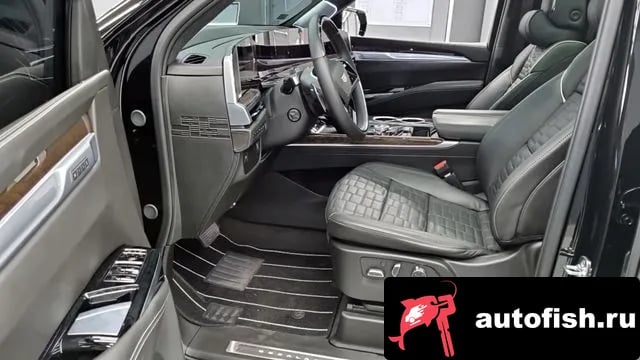 Cadillac Escalade Escalade 5th Generation 2025 года - похожие автомобили