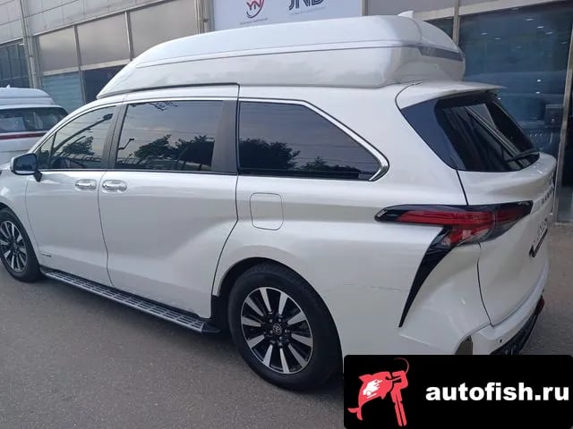 Toyota Sienna Siena 4th Generation 2021 года - вид 2