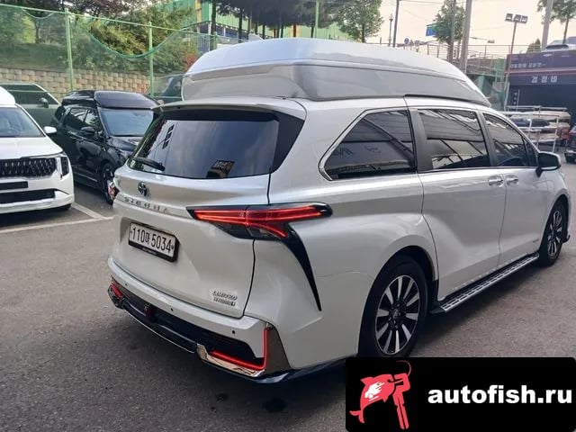 Toyota Sienna Siena 4th Generation 2021 года - вид 3