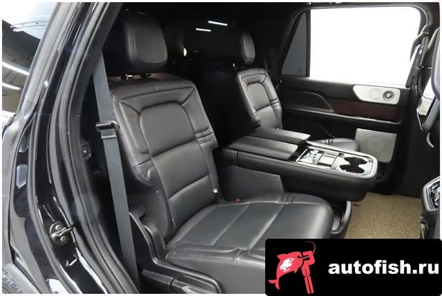 Lincoln Navigator Navigator 4th generation 2021 года - похожие автомобили