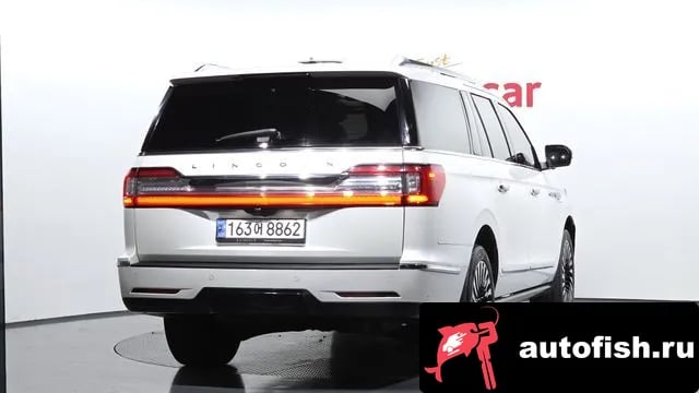 Lincoln Navigator Navigator 4th generation 2019 года - вид 2