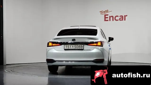 Lexus ES ES300h 7th generation 2023 года - вид 4