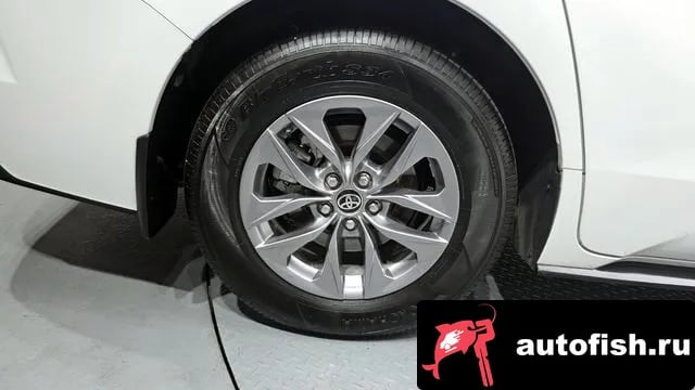 Toyota Sienna Siena 4th Generation 2024 года - вид 5