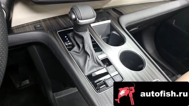 Toyota Sienna Siena 4th Generation 2024 года - похожие автомобили