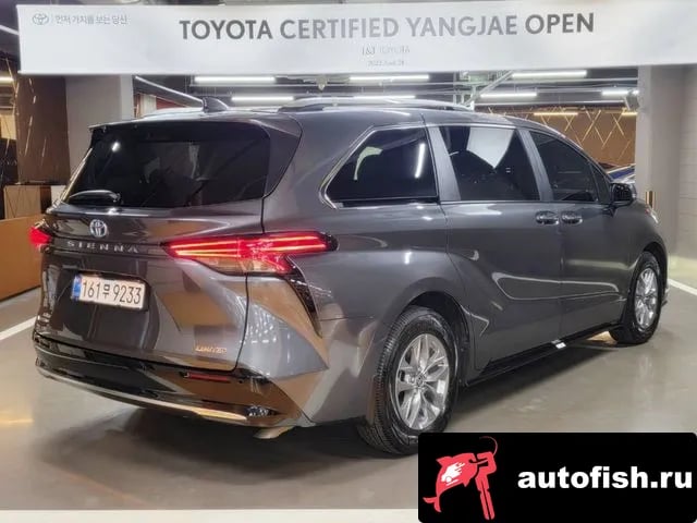 Toyota Sienna Siena 4th Generation 2025 года - вид 4