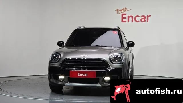 Mini Countryman Cooper D Country Man 2018 года - вид 3