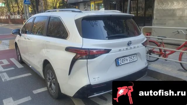 Toyota Sienna Siena 4th Generation 2024 года - вид 4
