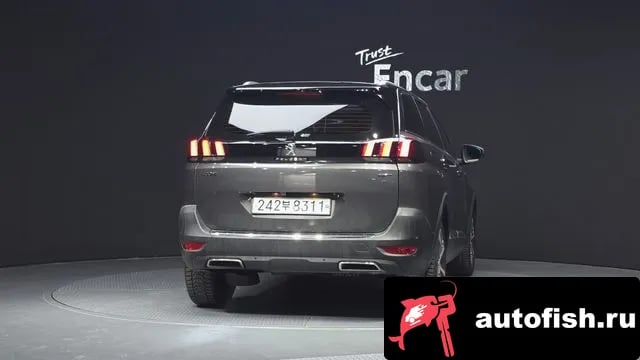 Peugeot 5008 5008 second generation 2020 года - вид 4