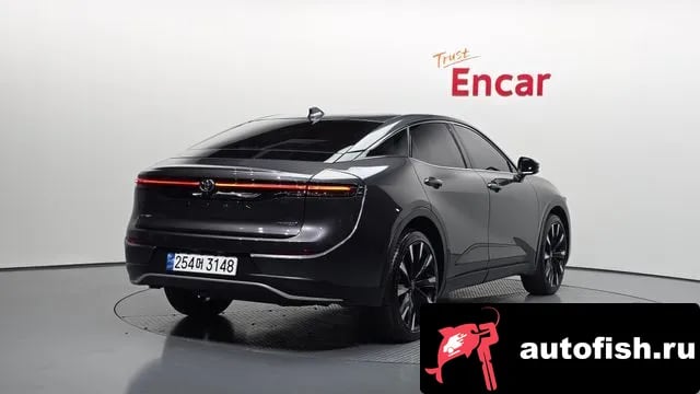 Toyota Crown Crown Crossover 2023 года - вид 2