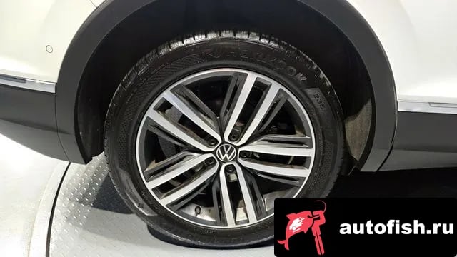 Volkswagen Tiguan Tiguan second Generation 2021 года - вид 5
