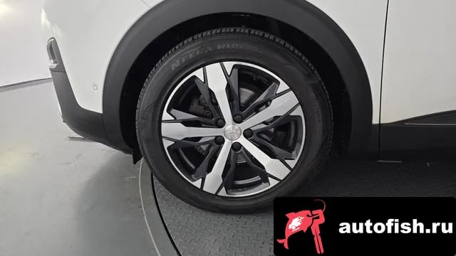 Peugeot 5008 5008 second generation 2018 года - вид 5