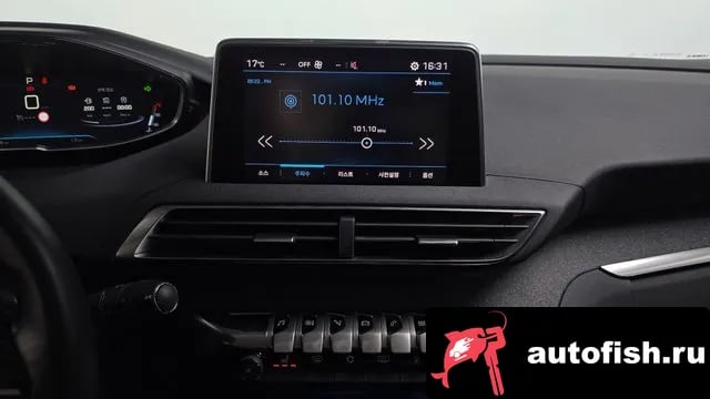 Peugeot 5008 5008 second generation 2018 года - похожие автомобили