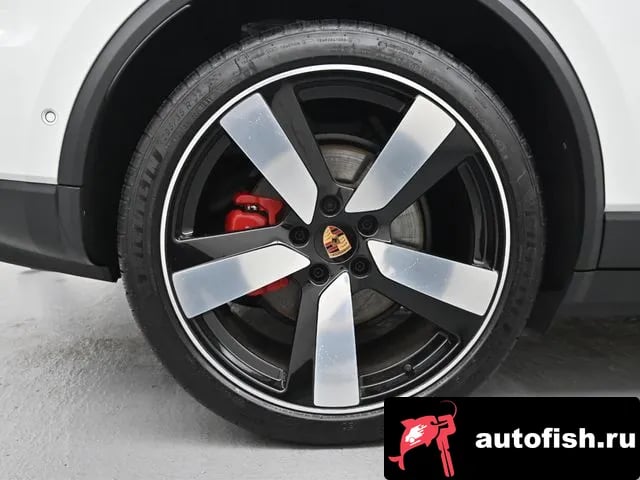 Porsche Macan Makan EV 2025 года - вид 5