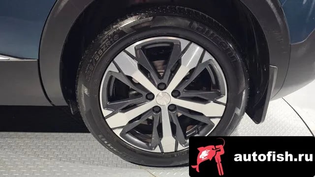 Peugeot 5008 5008 second generation 2019 года - вид 5