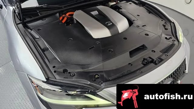 Lexus LS LS500h 5th generation 2022 года - вид 6