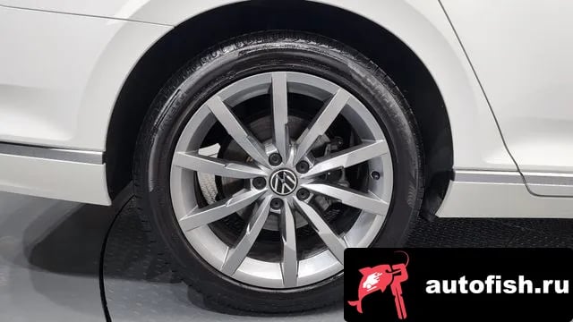 Volkswagen Passat Passat GT (B8) 2021 года - вид 5