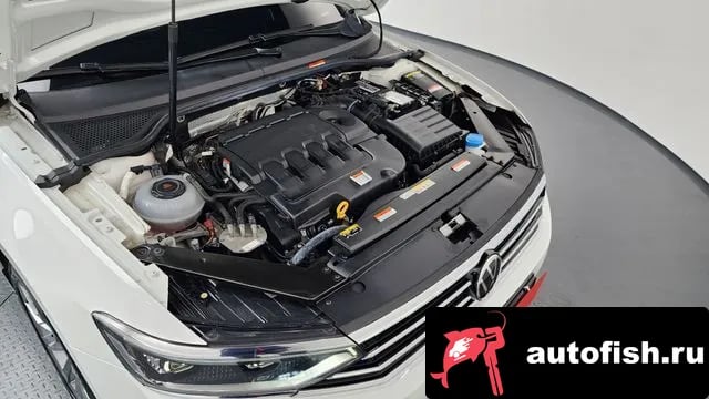 Volkswagen Passat Passat GT (B8) 2021 года - вид 6