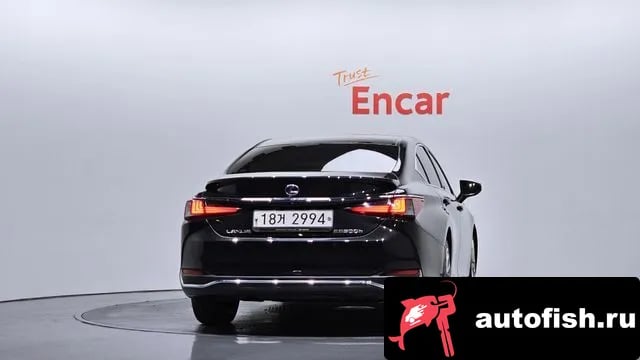 Lexus ES ES300h 7th generation 2018 года - вид 4