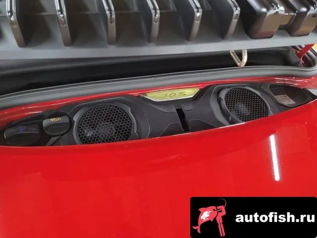 Porsche 911 911 (992) 2020 года - вид 6