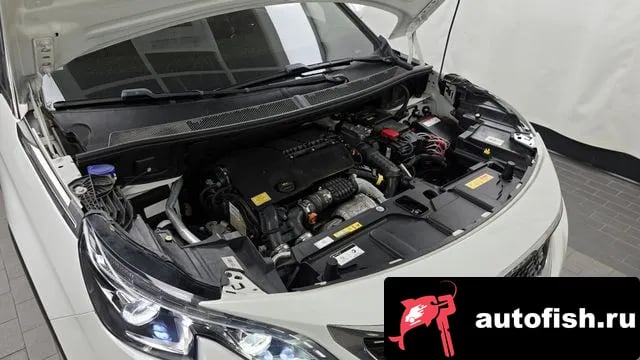 Peugeot 3008 3008 second generation 2018 года - вид 6