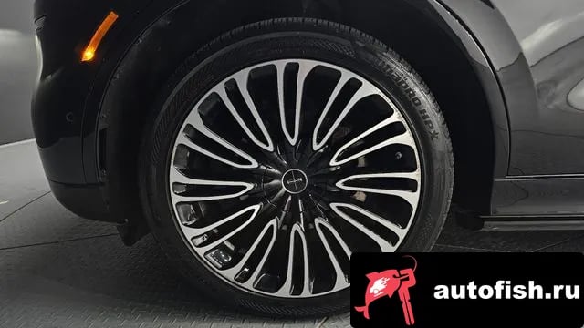 Lincoln Aviator Aviator 2nd generation 2021 года - вид 5