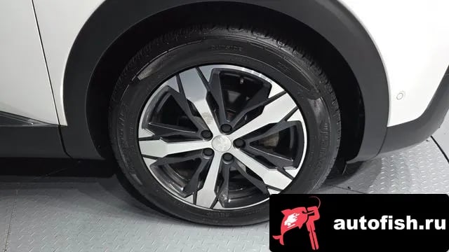 Peugeot 5008 5008 second generation 2018 года - вид 5