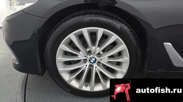 BMW 5-Series 5 Series (G30) 2018 года - вид 5