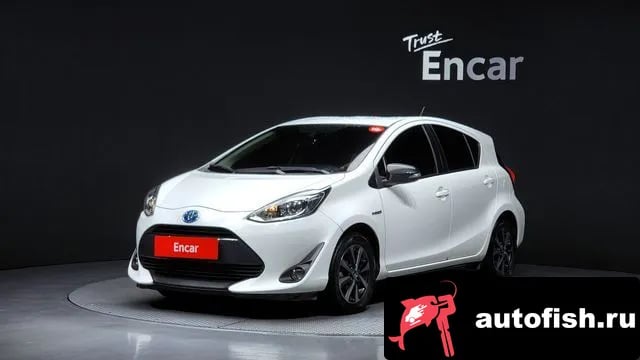 Toyota Prius Prius C 2018 года - вид 1