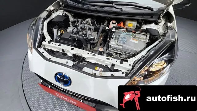 Toyota Prius Prius C 2018 года - вид 6