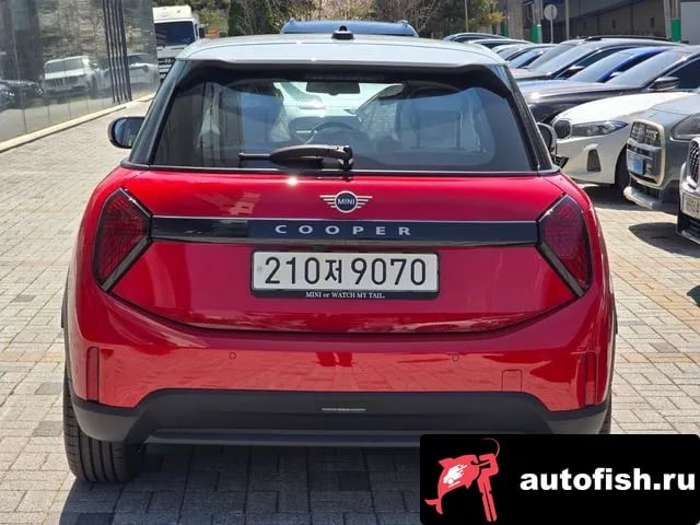 Mini Cooper Cooper C 4th generation 2026 года - вид 3