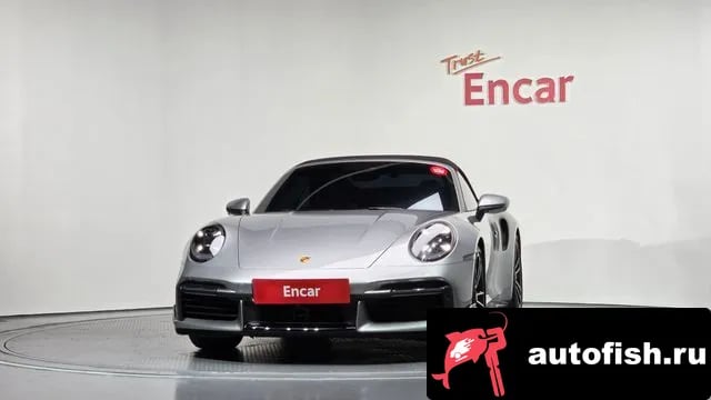 Porsche 911 911 (992) 2022 года - вид 3