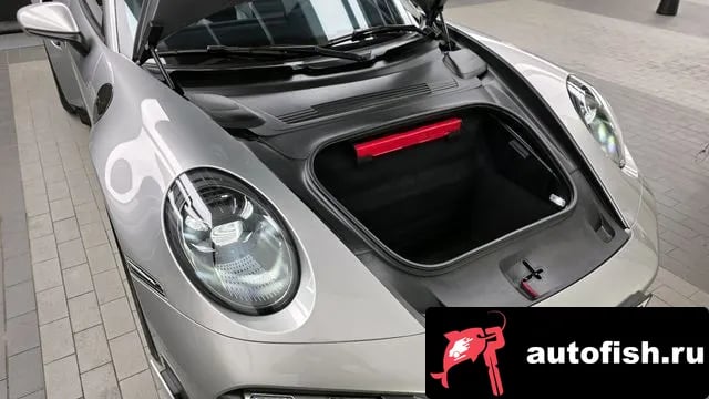 Porsche 911 911 (992) 2022 года - вид 6