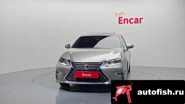 Lexus ES New ES300h 2018 года - вид 3