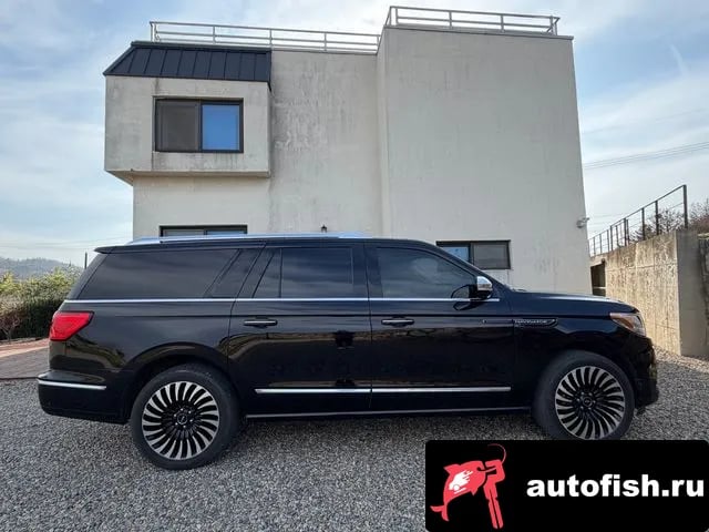 Lincoln Navigator Navigator 4th generation 2021 года - вид 3